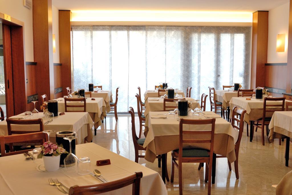 Hotel Sole 길라노바리도 외부 사진